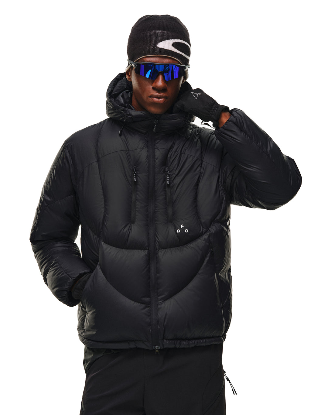 Curved Structur Hooded Down