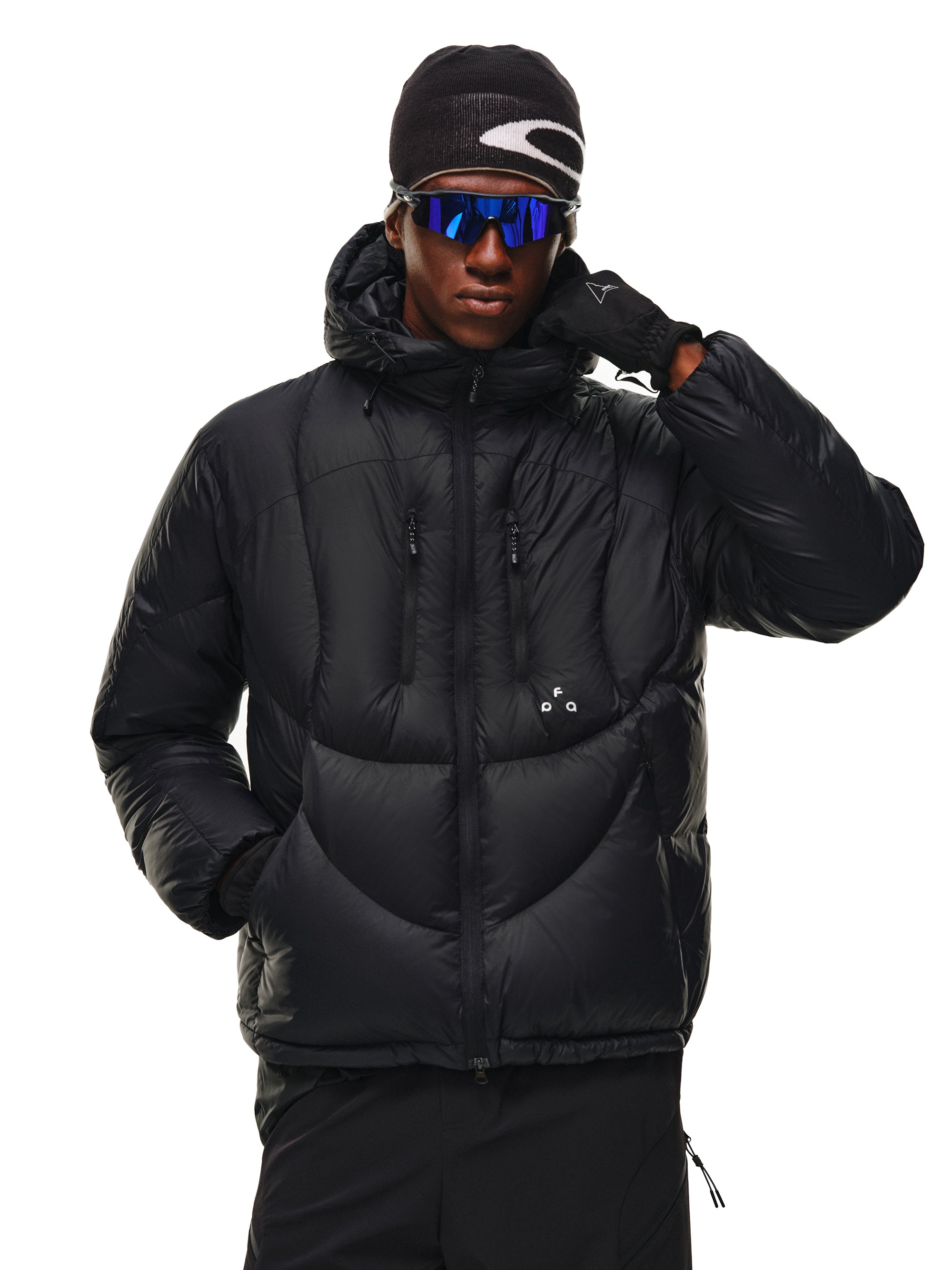 Curved Structur Hooded Down