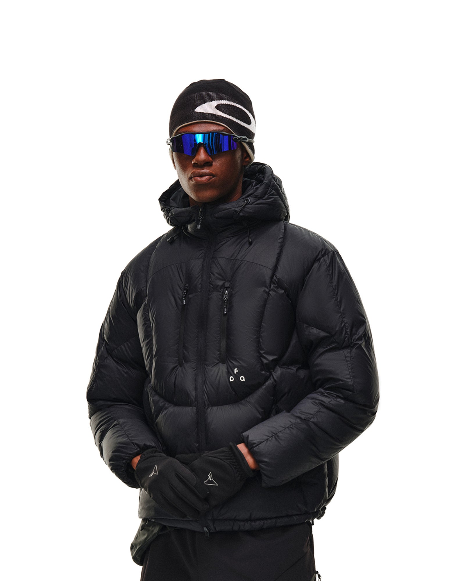 Curved Structur Hooded Down