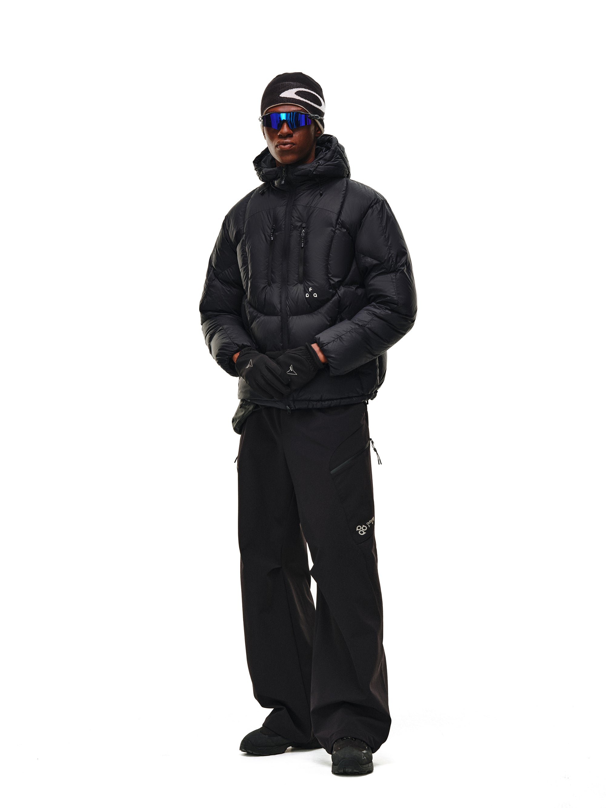 Curved Structur Hooded Down