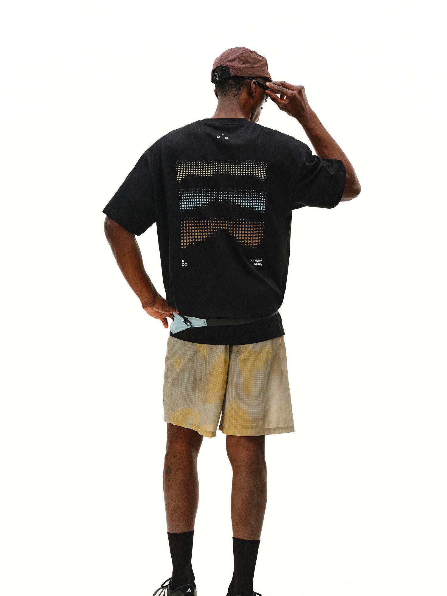 Dot Gradient Mountain Short-Sleeve T-Shirt