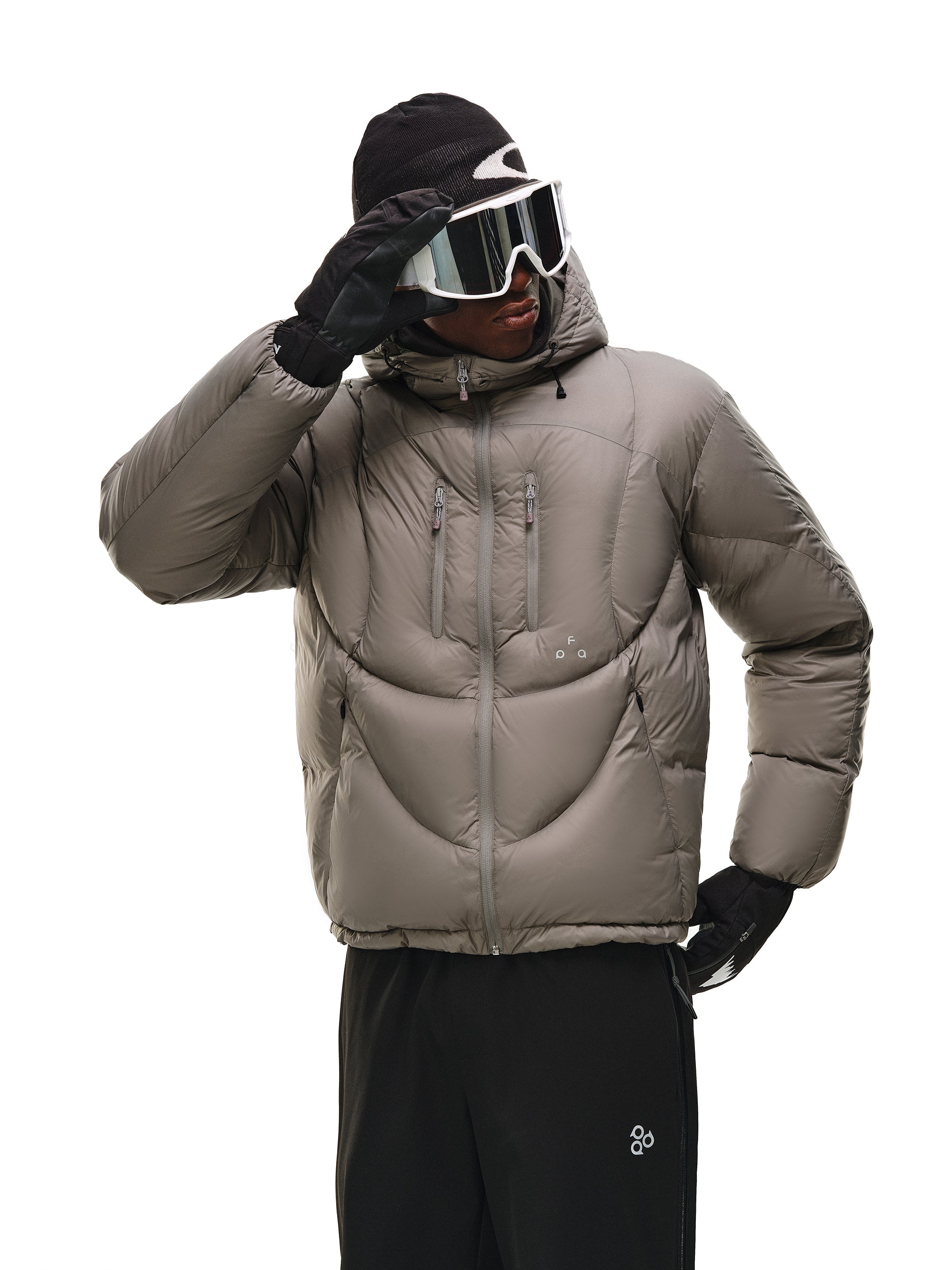 Curved Structur Hooded Down