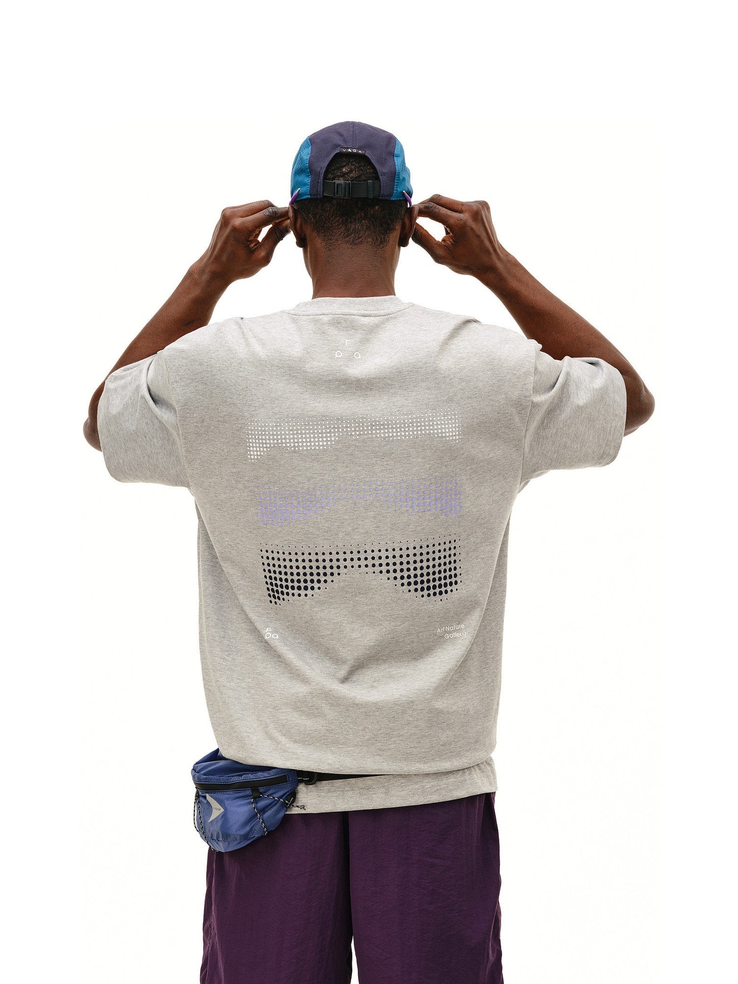 Dot Gradient Mountain Short-Sleeve T-Shirt