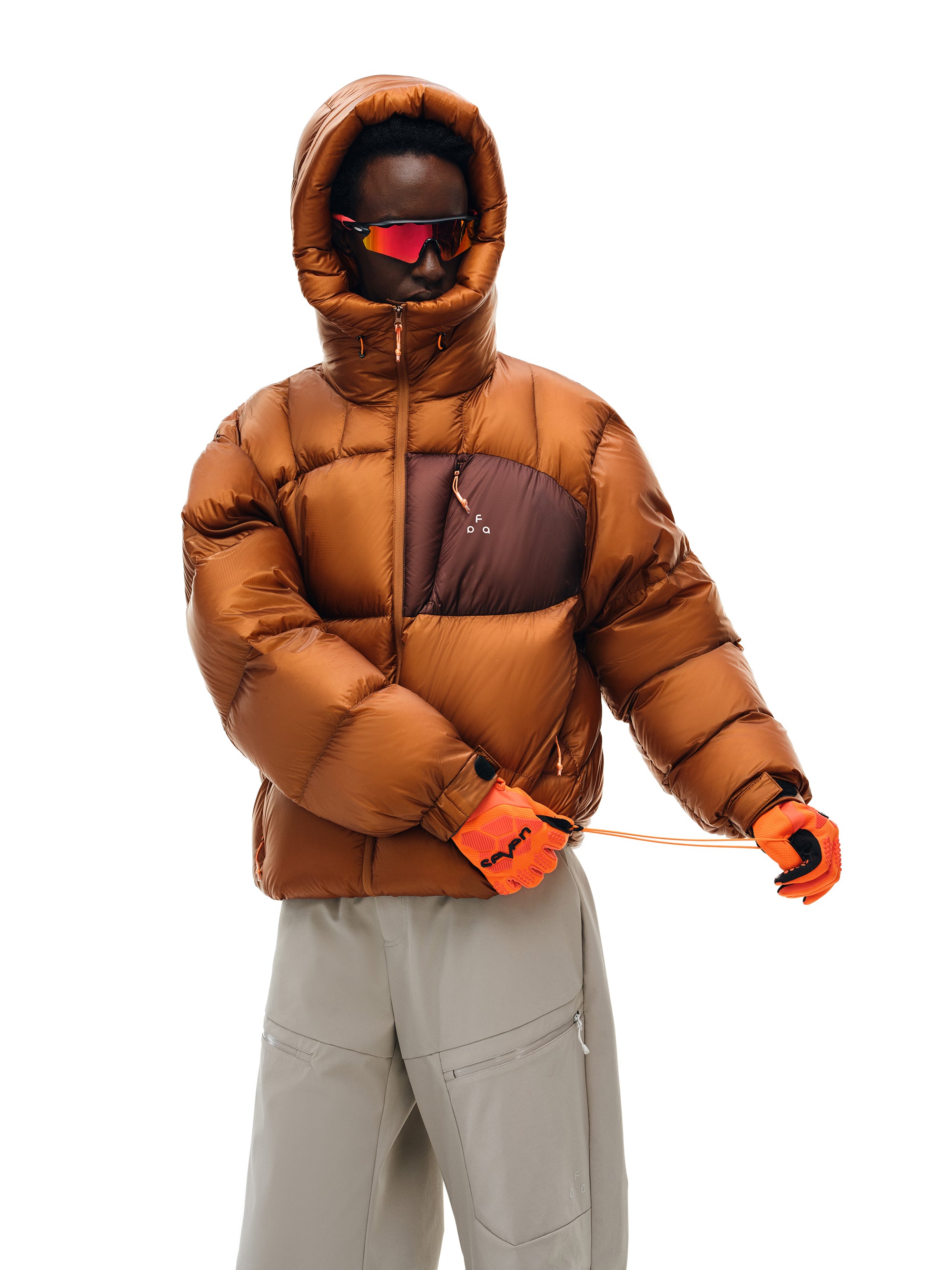 800 Fill Power Contrast Hooded Down