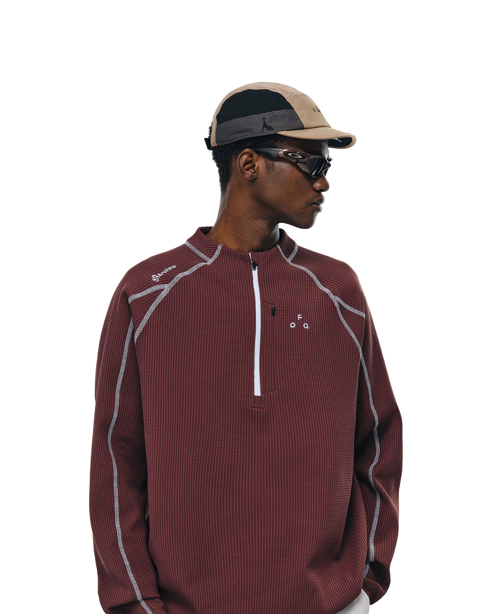 Contrast 1/2 Zip Long-T